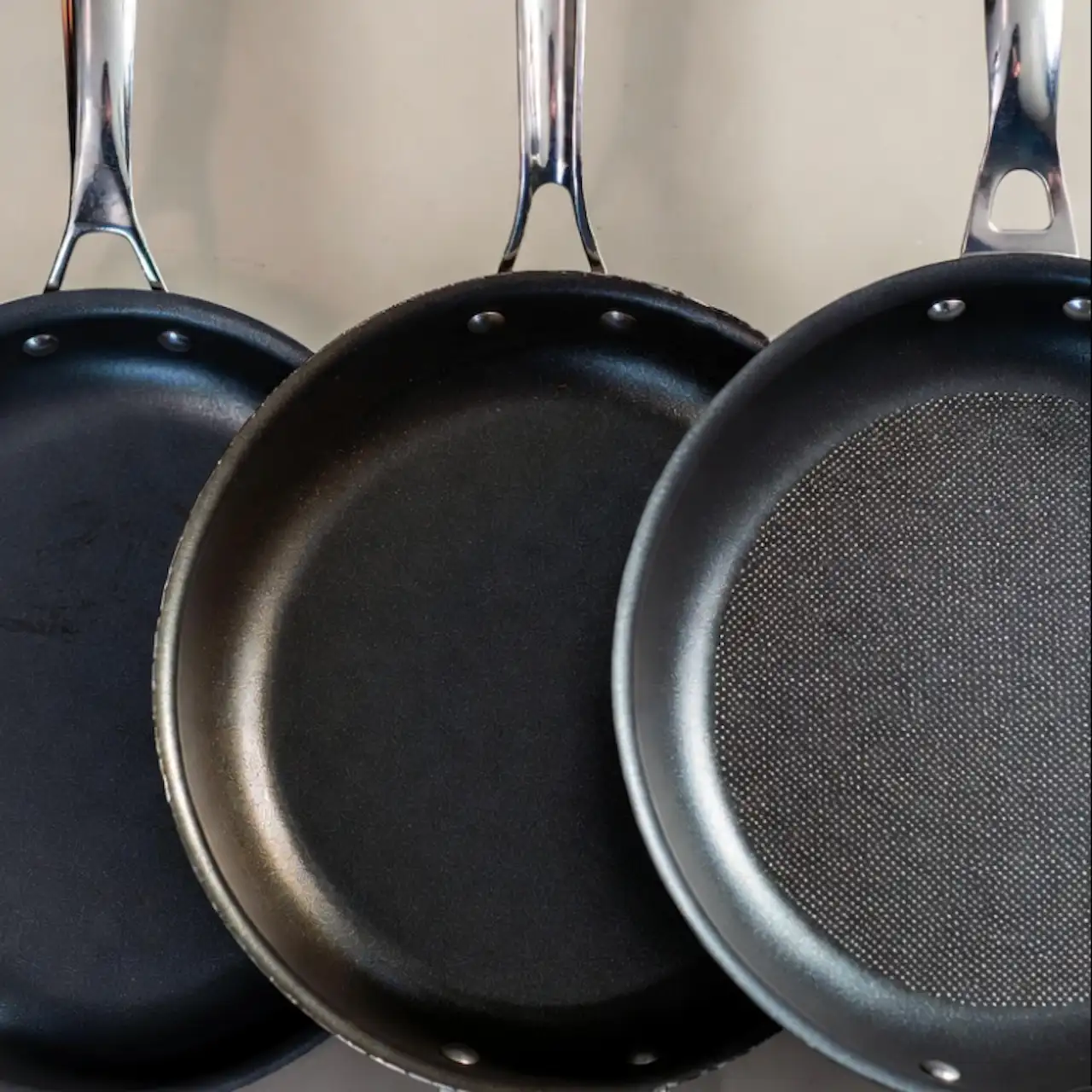 Comparativa de sartenes saludables ordenadas por precio: económicas, gama media y premium